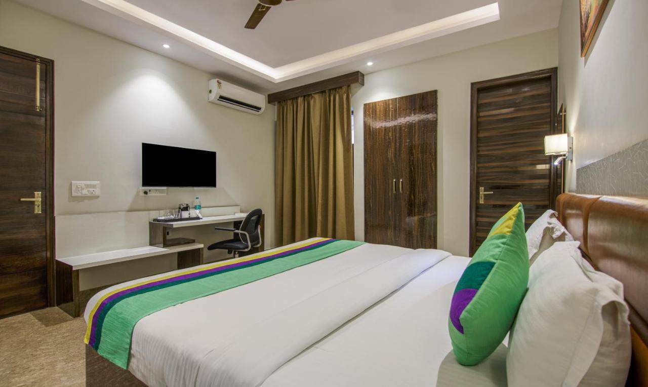 Hotel Treebo Swastika Premium Noida Exteriér fotografie