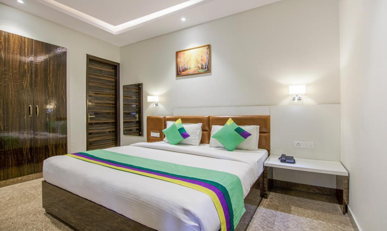 Hotel Treebo Swastika Premium Noida Exteriér fotografie