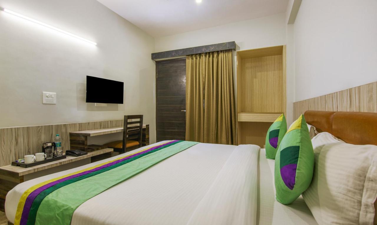 Hotel Treebo Swastika Premium Noida Exteriér fotografie